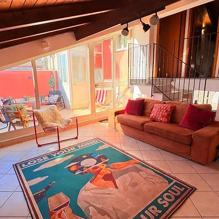 Design Penthouse In Centre Κατάνια