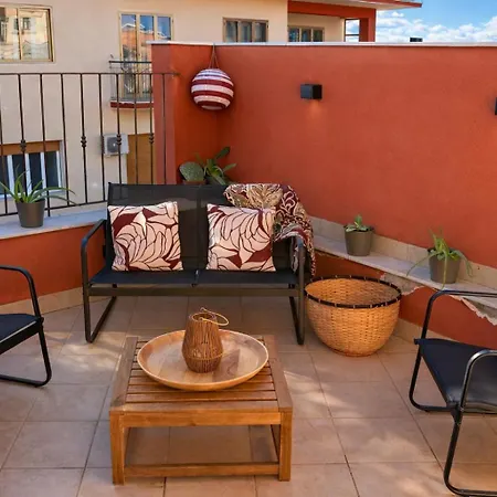 Rooftop Penthouse 3br Sleeps 6 Historic アパート *