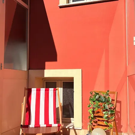 アパート Rooftop Penthouse 3br Sleeps 6 Historic