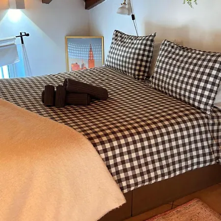 アパート Rooftop Penthouse 3br Sleeps 6 Historic カターニア