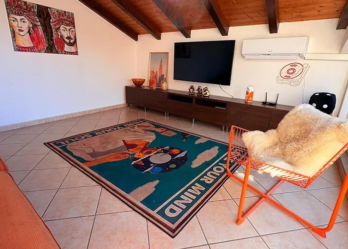 Design Penthouse In Centre Διαμέρισμα